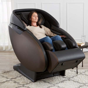 Kyota Kaizen M680 Zero-Gravity, Heating Massage Chair (Certified Pre-Owned)