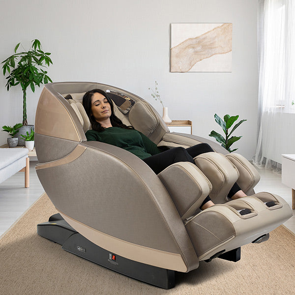 Kyota Kansha M878 Zero Gravity Massage Chair