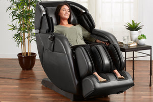 Kyota Kenko M673 Zero Gravity Massage Chair